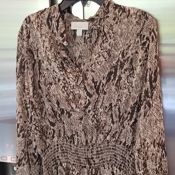 💕VERONICA M Smocked Waist Long Sleeve Mini Dress - Picture 5 of 9